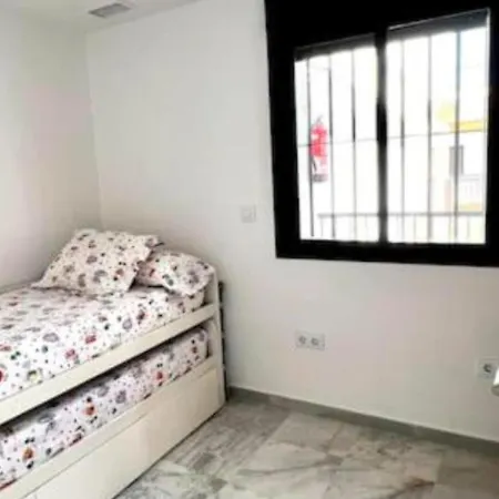 Atico Centrico Con Terraza Privada Y Plaza De Garaje Apartment *