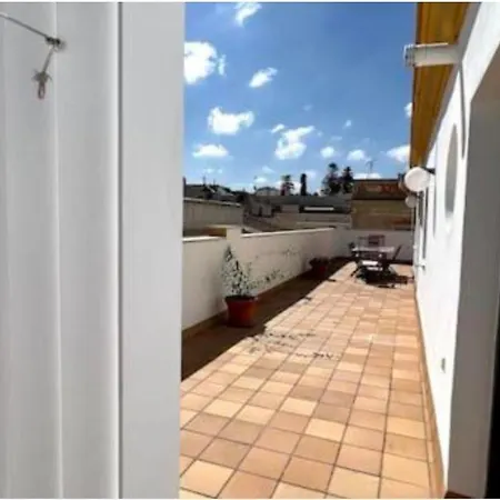 Atico Centrico Con Terraza Privada Y Plaza De Garaje Apartment *