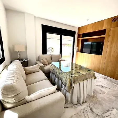 Apartment Atico Centrico Con Terraza Privada Y Plaza De Garaje *