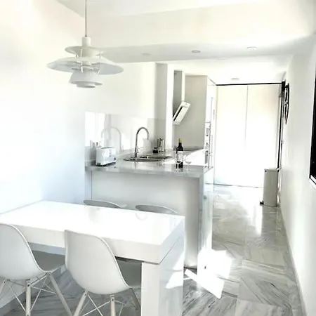 Atico Centrico Con Terraza Privada Y Plaza De Garaje Apartment Sanlucar de Barrameda